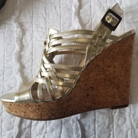 Nine West Gold Cork Wedge Sandals 10M EUC - Picture 4 of 15